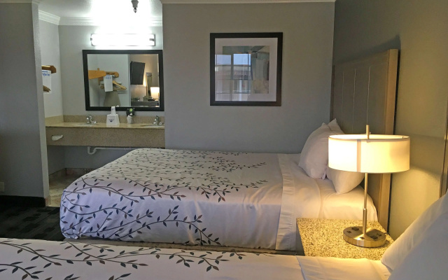 Sextuple Suite