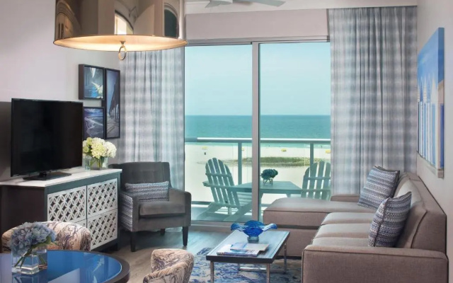 2 Bedrooms Suite with bay view