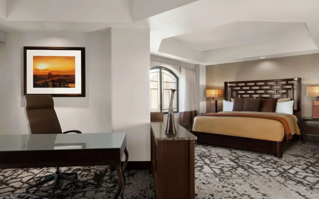 Presidential Suite with balcony