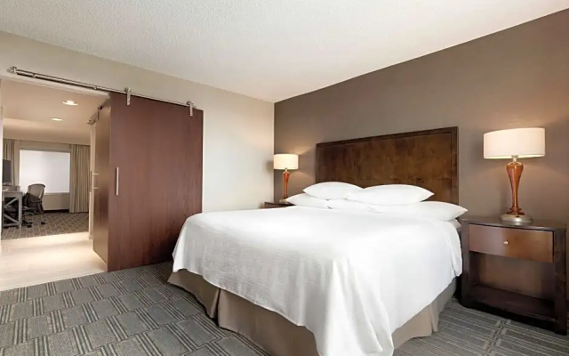 Executive Accessible Double Suite