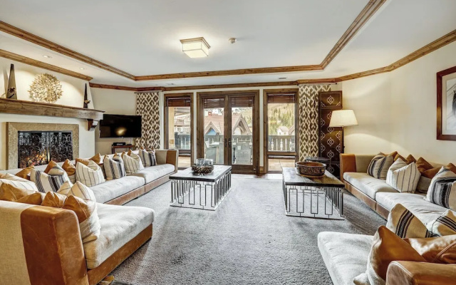 Premier room