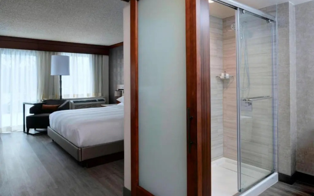 Standard Quadruple Club room