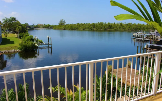 Studio with water view