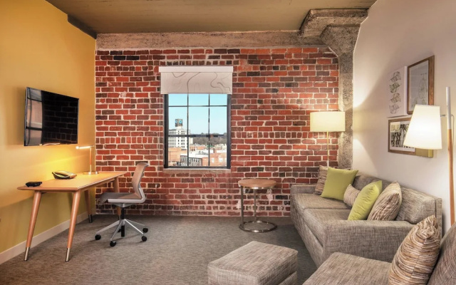 1 Bedroom Executive Suite