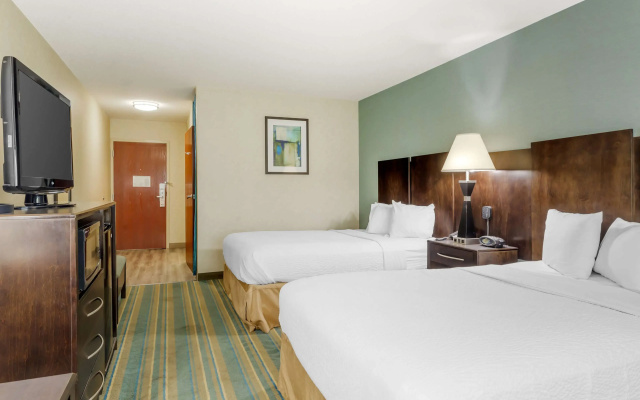 2 Bedrooms Quadruple Suite