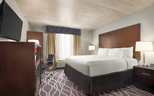 Sextuple Suite