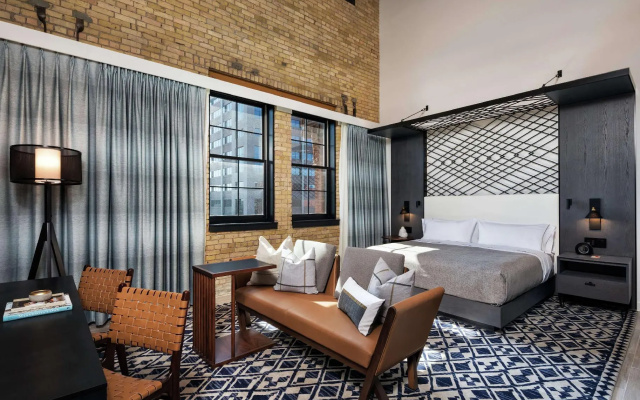 Double Suite