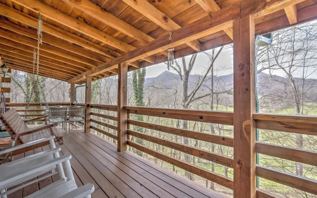 3 Bedrooms Cottage with balcony