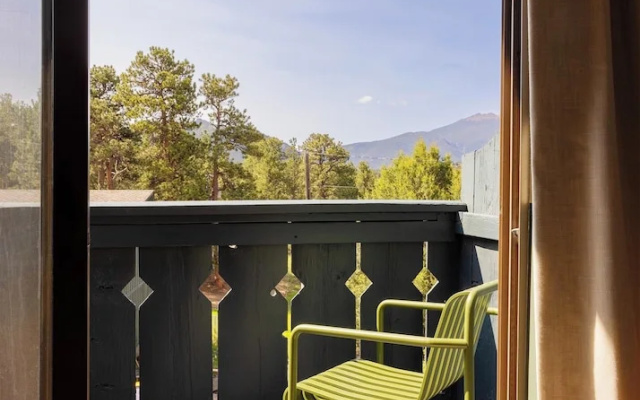 Standard Quadruple room with mountain view