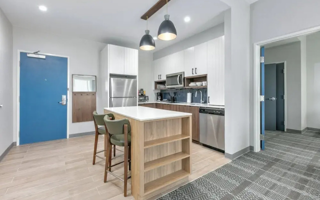 2 Bedrooms Suite