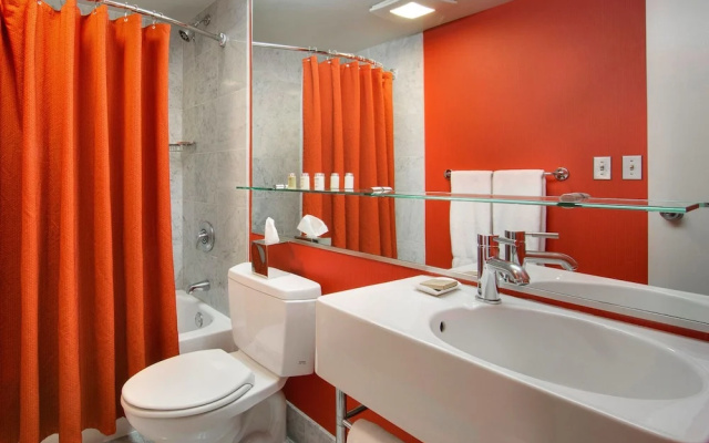 Superior Double Club Suite