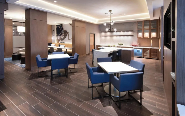 1 Bedroom Club Suite