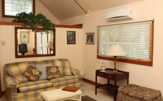 Double Cottage