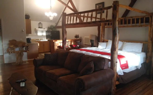 Grand room with balcony