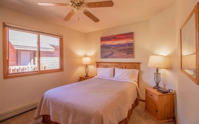 2 Bedrooms Standard Suite with river view