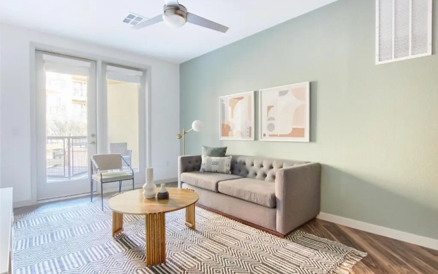 2 Bedrooms Apartment