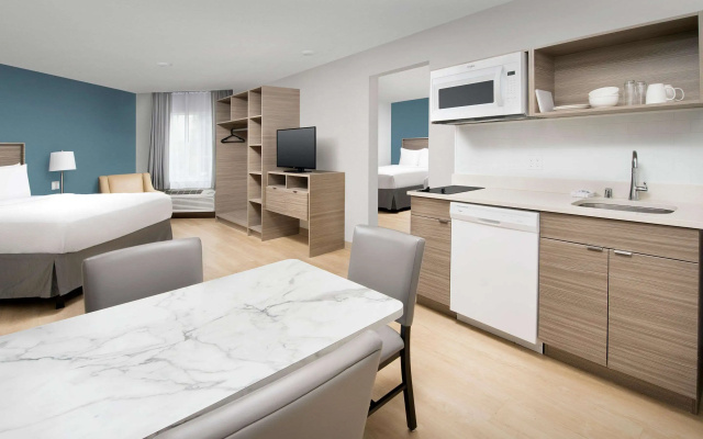 Standard Sextuple room