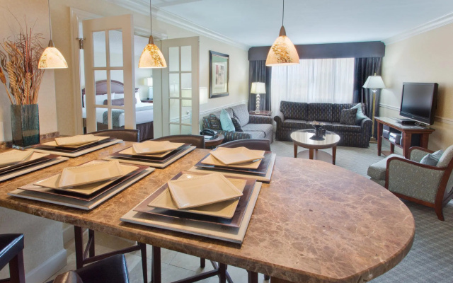 Double Suite