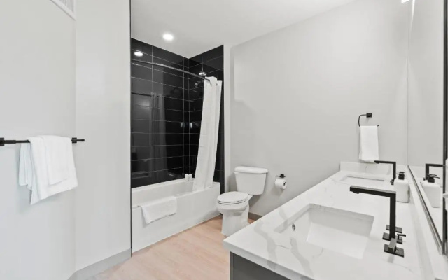 1 Bedroom Apartment with balcony