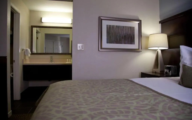 2 Bedrooms Double Suite