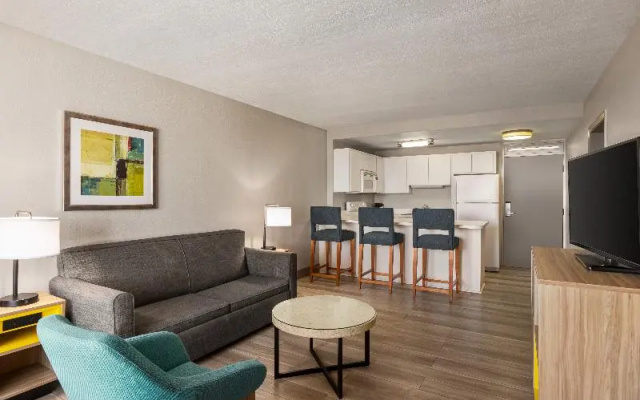 Quadruple Suite