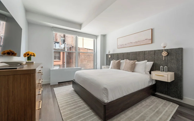 3 Bedrooms Apartment with city view