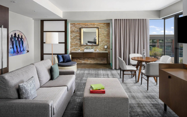 Sextuple Suite