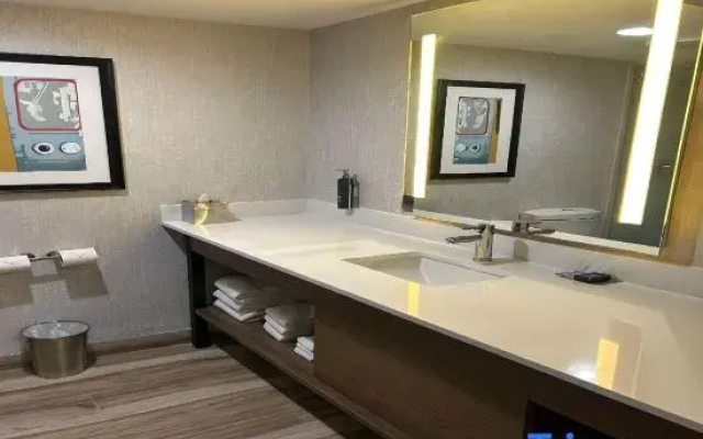 Standard room with balcony and with pool view