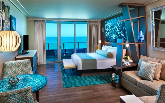 Standard Double room with bay view