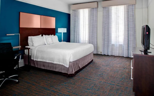 1 Bedroom Suite