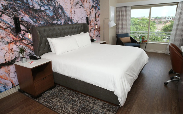 Standard Double room with river view