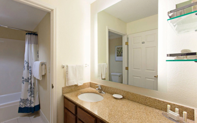 2 Bedrooms Double Suite