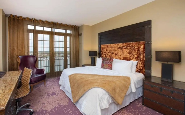 Standard room with river view