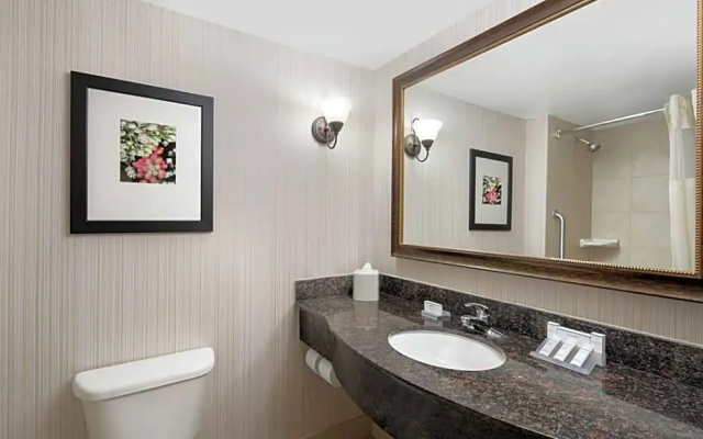 Grand room