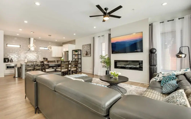 3 Bedrooms Cottage with balcony