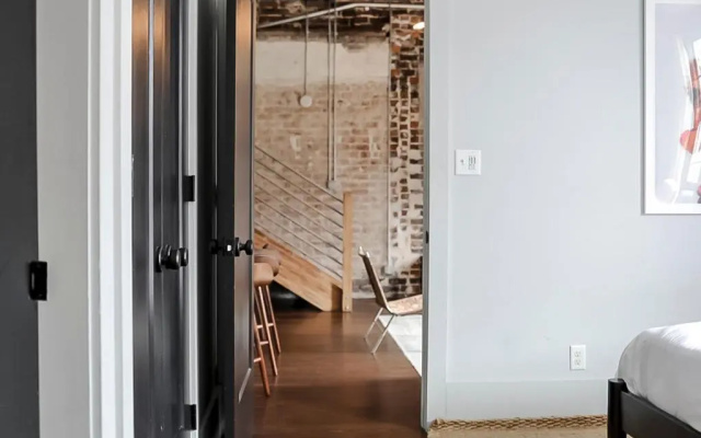 3 Bedrooms Apartment