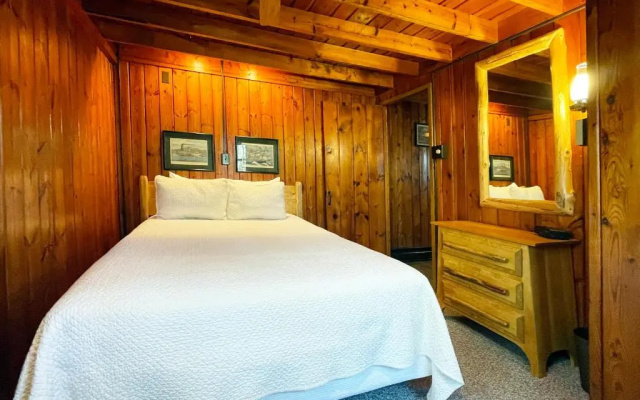 3 Bedrooms Cottage
