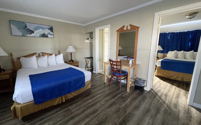 Quadruple Junior Suite