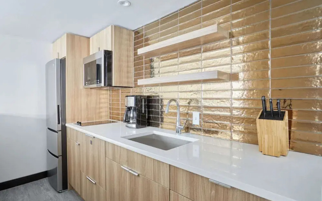 Standard Suite