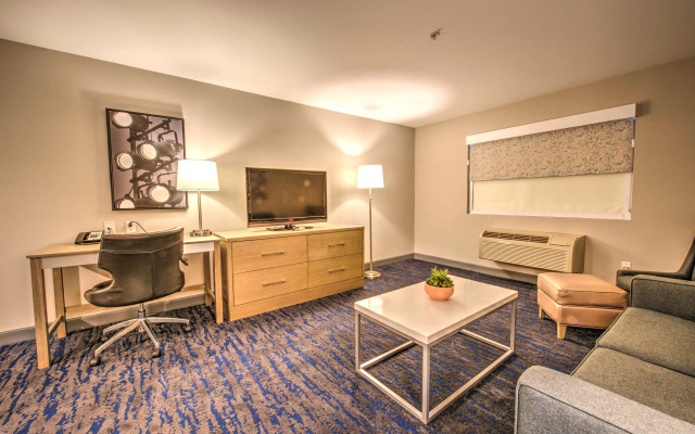 Sextuple Suite