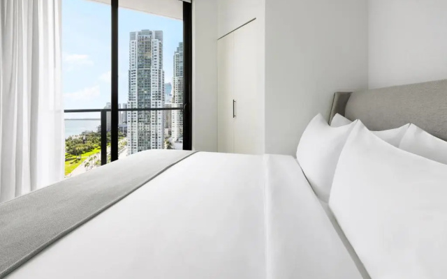 1 Bedroom Double Suite with bay view