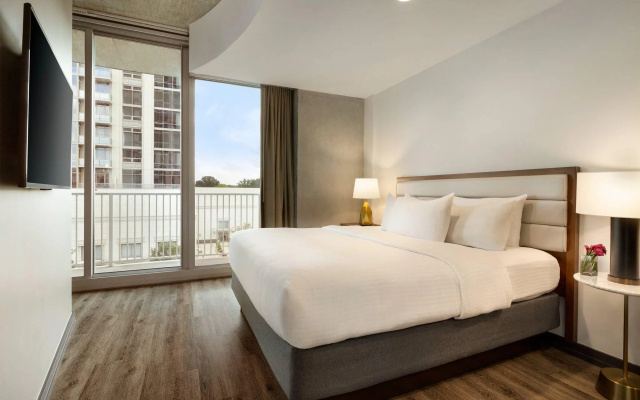 1 Bedroom Double Suite with balcony