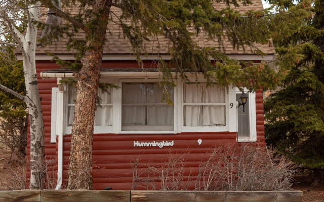 Double Cottage