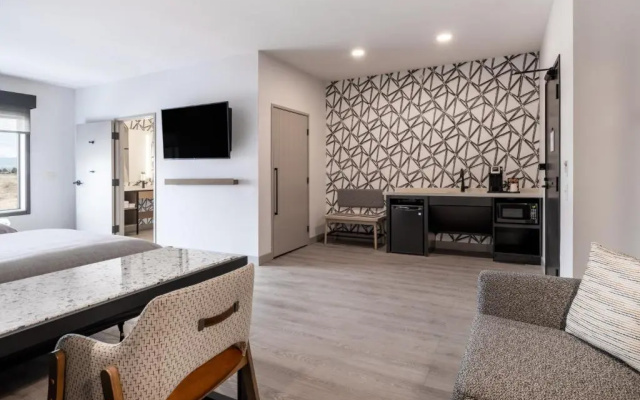 Quadruple Suite