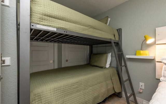 Standard room with balcony and with sunrise view