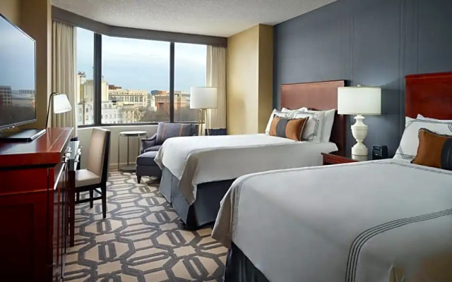 Standard Quadruple Club room
