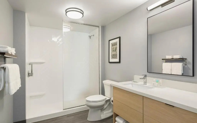 2 Bedrooms Suite