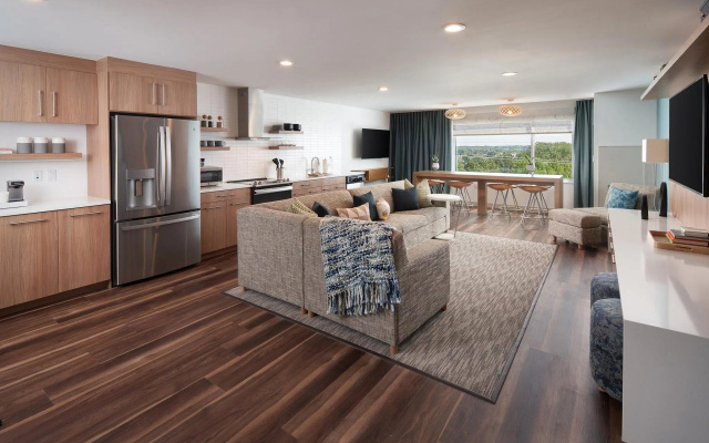 4 Bedrooms Suite