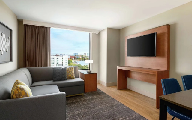 Quadruple Suite with bay view
