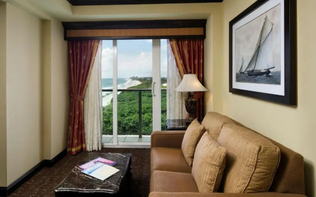 Suite oceanfront